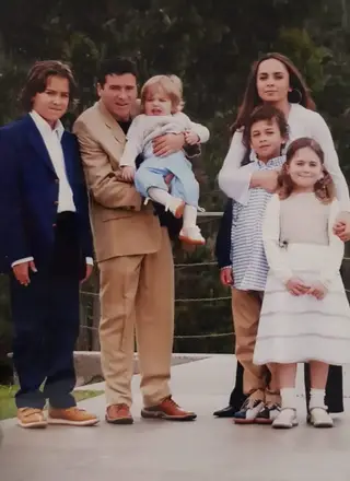 Rui Barros com a mulher e os quatro filhos ainda pequenos