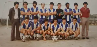 Rui Barros (o 1º em baixo à esquerda) na equipa de juniores do FCP