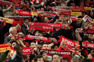 Diretor comercial do Benfica diz que ninguém sabe se prejuízo de divulgação de 'emails' foi de €20 ou €200 milhões 