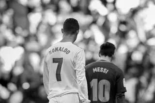 CR7 e/ou Messi. Dir-nos-á o ornitólogo a quem pedimos para comparar o pavão ao milhafre que é passarada diferente e não é ajuizado comparar?