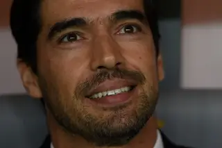 Abel Ferreira no PAOK? Só falta o 'sim' de Salvador, que espreita o treinador da equipa B do Benfica