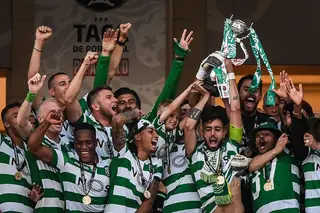 Diogo Faro está HISTÉRICO, porque isto foi LINDO e ÉPICO e diz obrigada, gracias, merci, dank je e até хвалa aos jogadores do Sporting