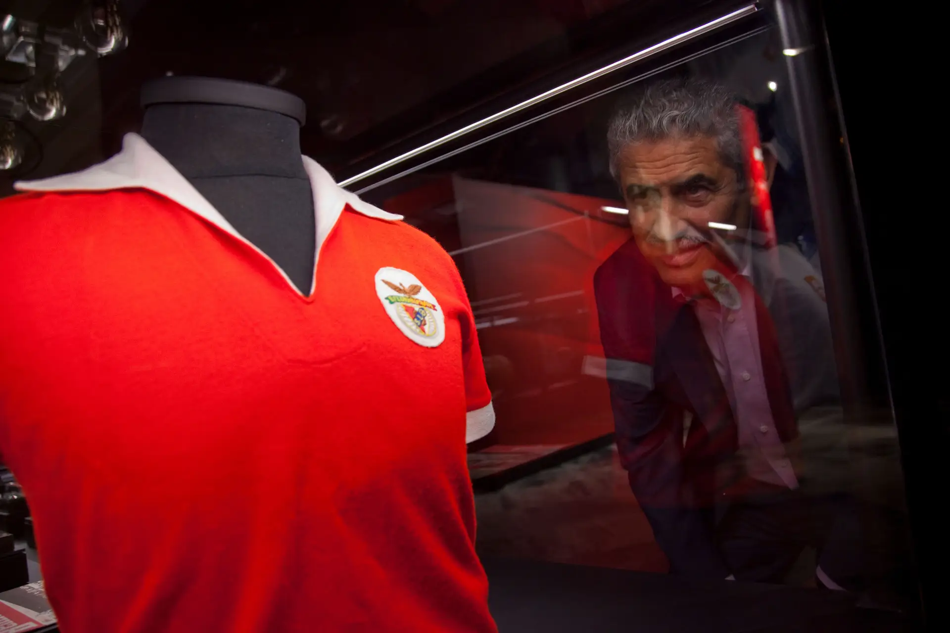 O Benfica desistiu da OPA, a CMVM levantou a suspensão das ações