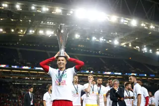 "Esta seleção tem mais três, quatro anos para amadurecer. Comigo? Acho que sim, ainda sou um jogador útil, mas o Cristiano não é eterno"