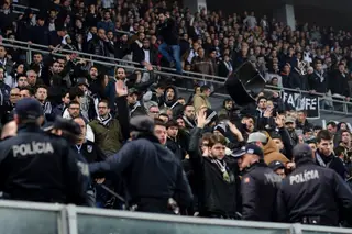 PSP detém 48 adeptos devido a rixa perto do Estádio do Dragão antes do FC Porto - Vitória