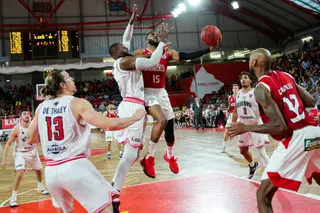 As modalidades do Benfica navegam um “mar de incertezas, em que não se pode fazer grandes planos nem a curto nem a médio/longo prazo"