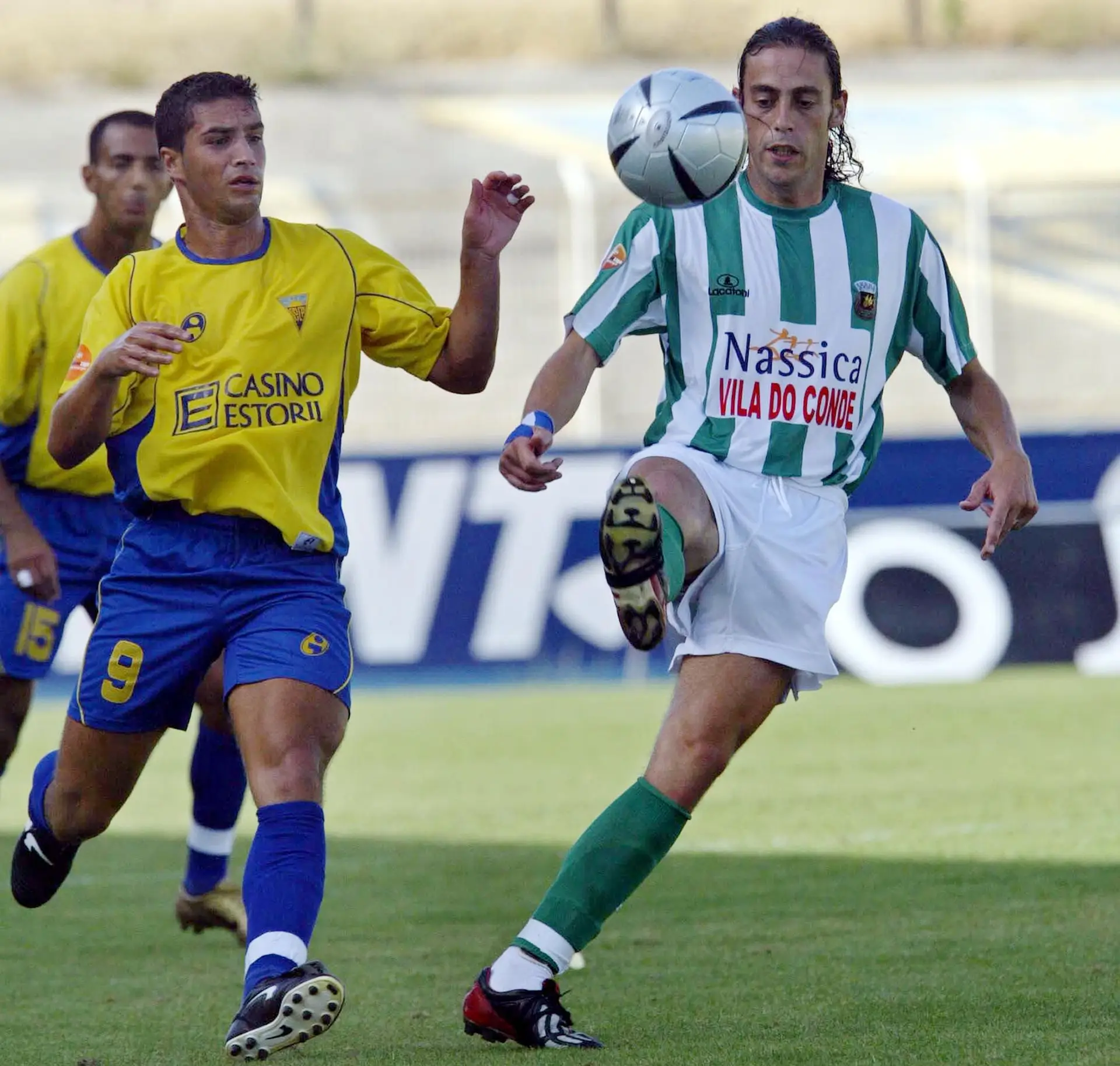 Como chegar a Restaurante Fora De Jogo em Amadora através de