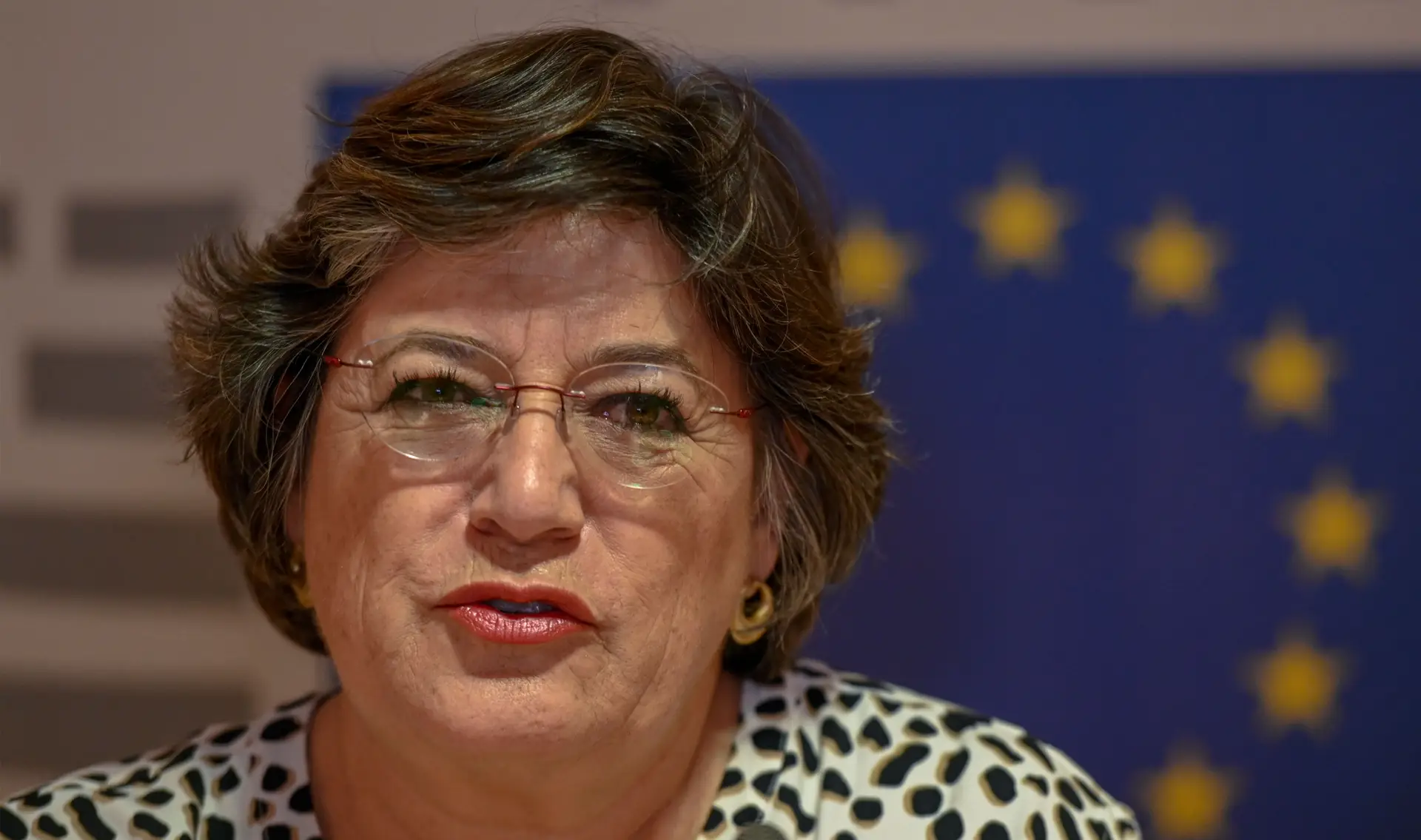 Benfica processa Ana Gomes por comentário no Twitter sobre a venda de João Félix: “Não será negócio de lavandaria?”