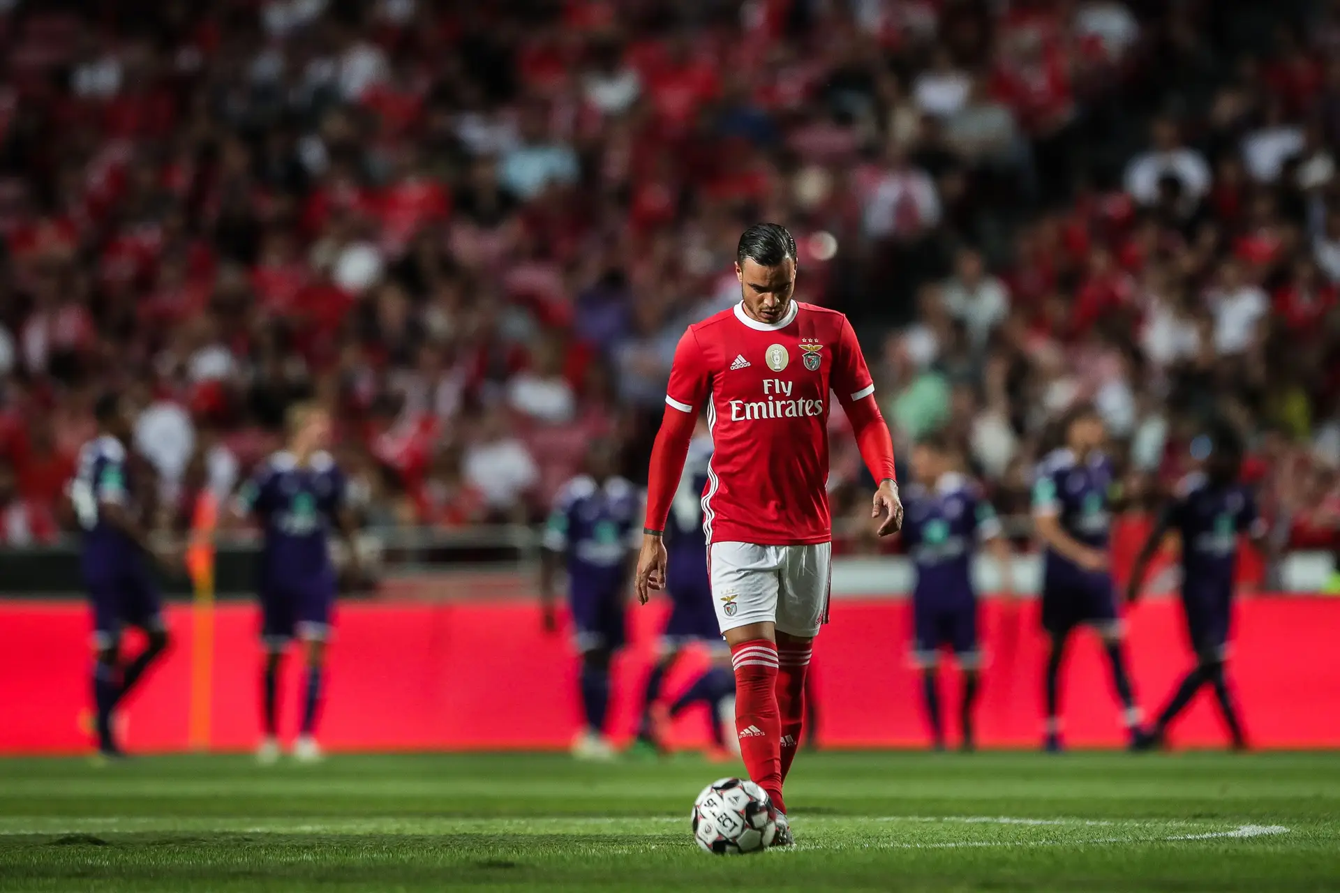 Oficial: Benfica vende Raúl de Tomás ao Espanyol por 20 milhões de euros