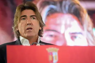 Sá Pinto expulso de avião em Faro