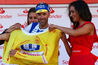 Gustavo Veloso mantém camisola amarela