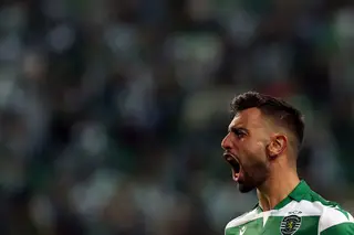 Bruno Fernandes abdicou de €5 milhões e avisou o plantel que Keizer se demitira por WhatsApp