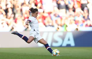 Carli Lloyd podia ter trocado o soccer pela NFL. Não o fará - e a culpa é de Portugal