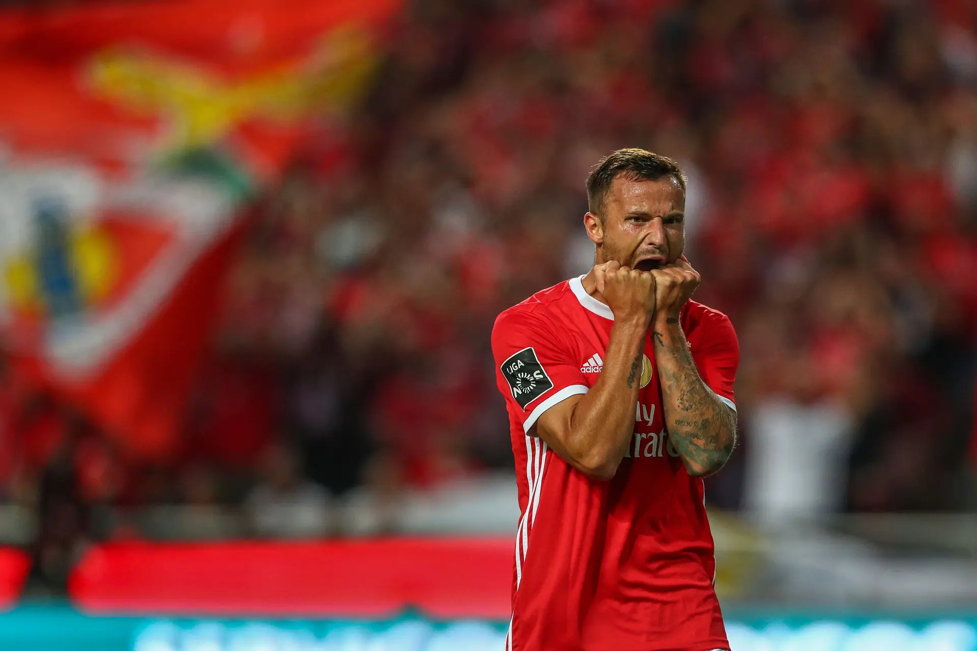 Benfica estranha notícia sobre E-Toupeira e avisa: "Se for legalmente caso disso, reagiremos"