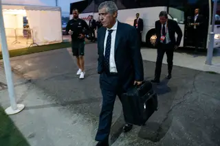 Curso acelerado de poder de síntese, por Fernando Santos: erros e adormecimento