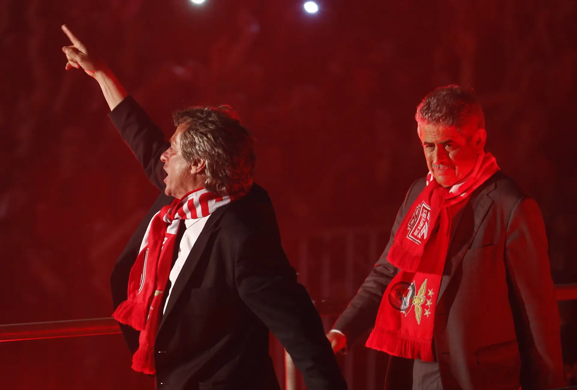 Benfica não confirma “contactos oficiais” com Jesus: “Conforme é sabido, o nosso presidente tem relação pessoal com o treinador Jorge Jesus”