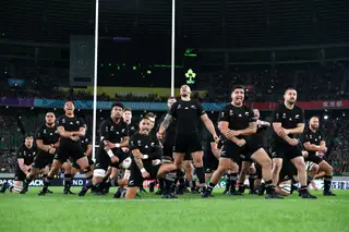 Calma, são só “15 gajos” a dançarem