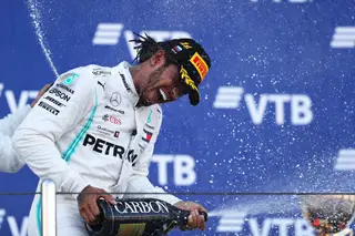 Double-headers, testes à covid-19 de dois em dois dias... e nada de champanhe. A F1 vai voltar, mas diferente