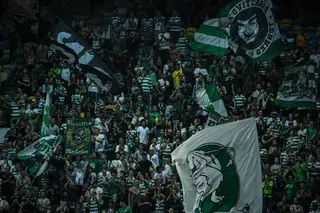 "É lamentável e preocupante". Sporting reage após violência entre adeptos, que deixou duas pessoas no hospital