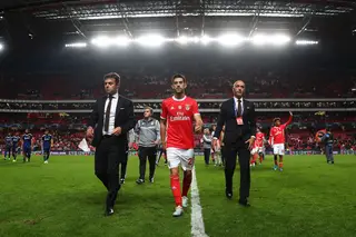 Dois jogos depois, ei-lo de volta à titularidade na Champions