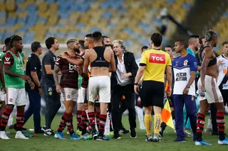 Jorge Jesus: “Quando dirigente entra no meio e agride o Gabigol... Esse senhor não tem capacidade para estar no Vasco”