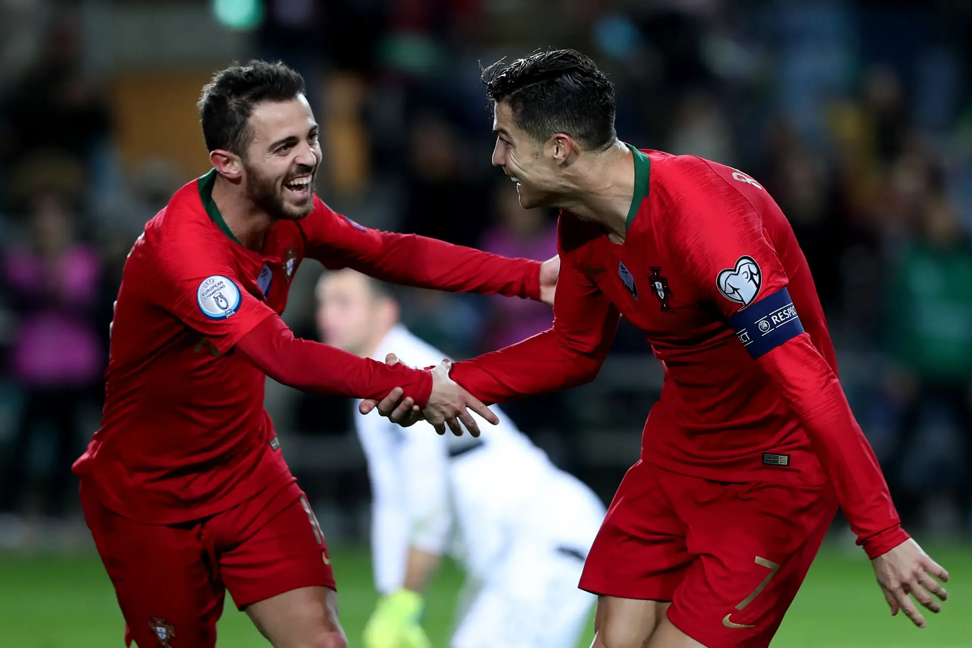 Lá em Casa Mando Eu resume assim a exibição de Bernardo Silva: já não gostava tanto de uma pessoa do Benfica desde que me casei com uma