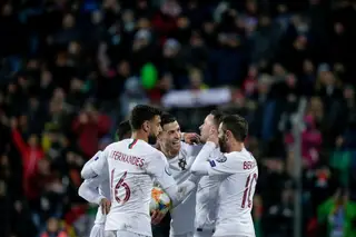 Há uma voz em contraciclo a elogiar Ronaldo: “Compreendo, mas ele é um dos grandes da história do futebol”