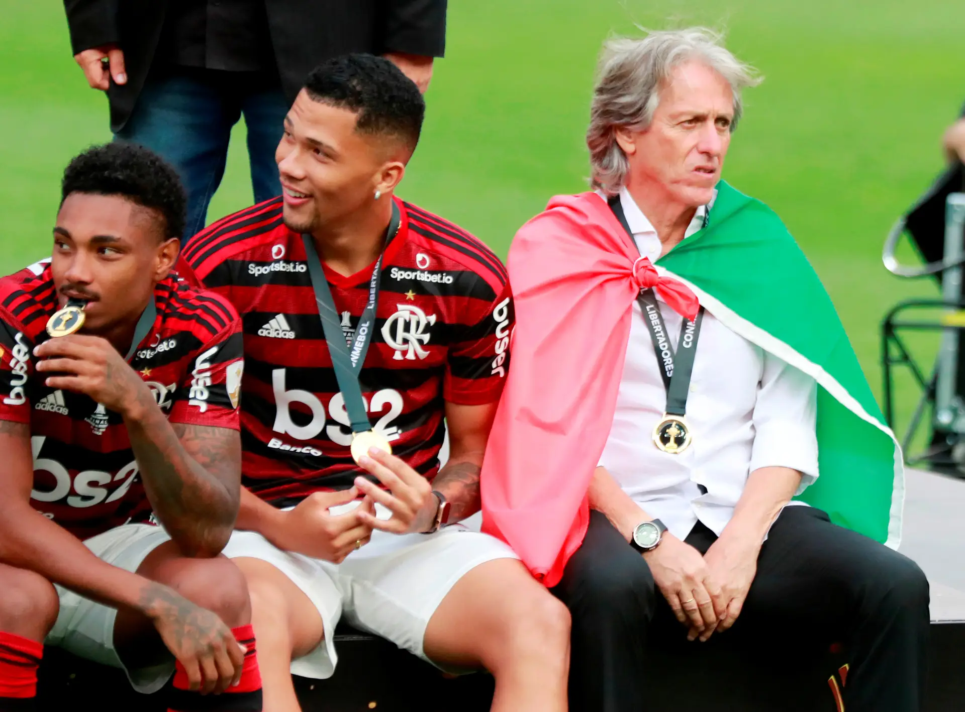 Benfica e Sporting felicitam Jorge Jesus