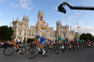 A Volta a Espanha do próximo ano vai andar por estradas portuguesas