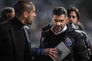“O meu lugar está à disposição do presidente. Não há união dentro do FC Porto”