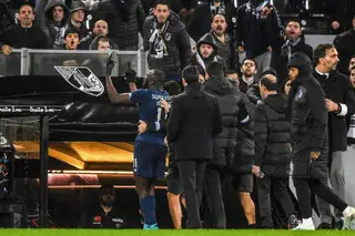 Insultos racistas a Marega vieram sobretudo de adeptos comuns e não da claque do Guimarães