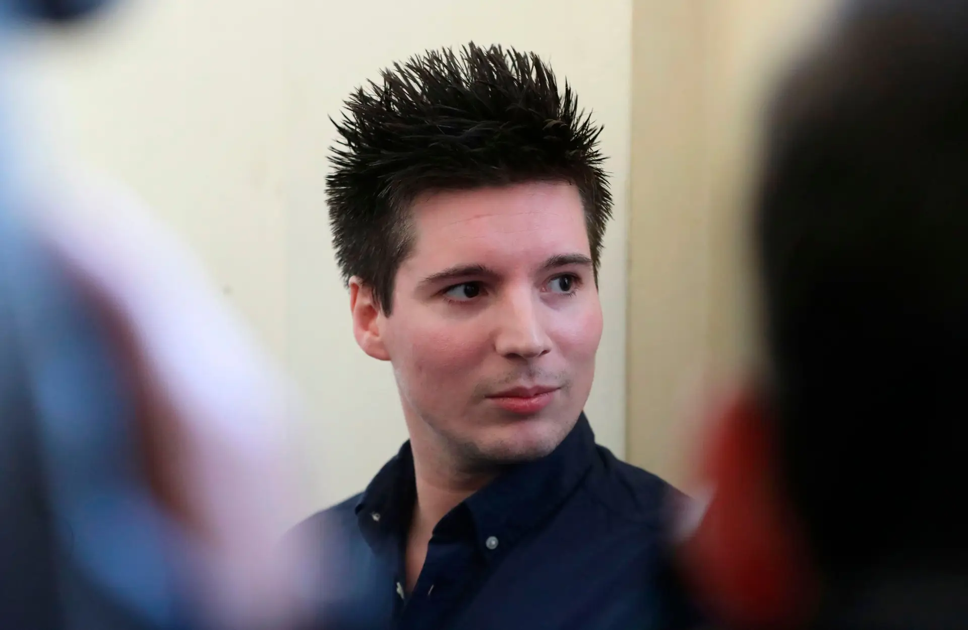 Rui Pinto já saiu das instalações da PJ. Está em residência segura