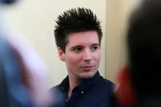 Rui Pinto já saiu das instalações da PJ. Está em residência segura