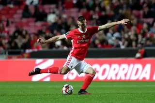 Há um F a mais em Ferro e agora que há jogos à porta fechada, Um Azar do Kralj espera que a coisa escale até ser impedido de os ver pela TV