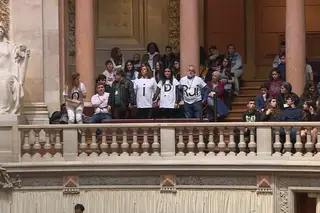 Football Leaks. Grupo interrompe trabalhos na Assembleia e pede “liberdade” para Rui Pinto [com vídeo]