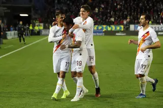 AS Roma (de Paulo Fonseca) não tem permissão para aterrar em Sevilha e jogar