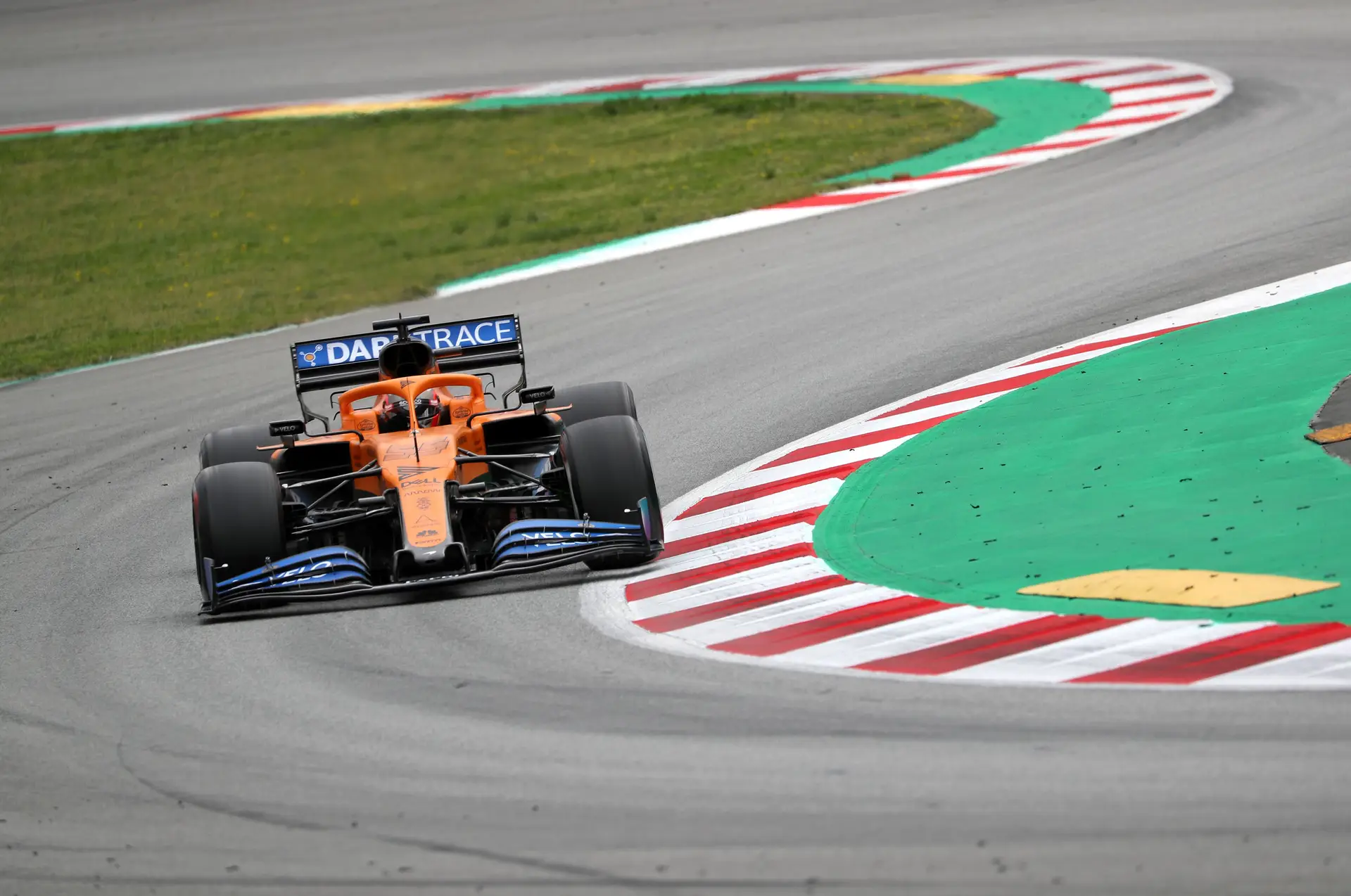 GP Austrália em risco: McLaren confirma caso positivo à covid-19 e desiste da primeira prova do ano