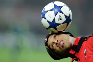 Ronaldinho Gaúcho, os 40 anos de um anjo caído