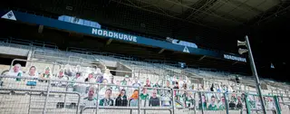 O Borussia Mönchengladbach decidiu colorir as bancadas com adeptos de cartão