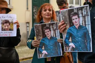 Tribunal afasta juiz benfiquista do caso Rui Pinto. Margarida Alves, que mandou Duarte Lima para a prisão, é a substituta