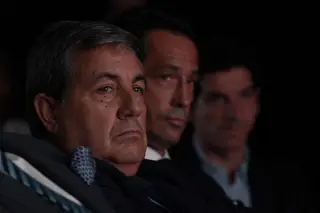 As três fases da retoma no futebol: testes, máscaras, treinos individuais, viagens em carro próprio. E não há saunas nem banhos turcos