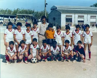 Rui (o 2º atrás à direita) com a sua equipa de infantis do Alverca