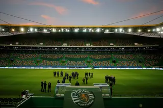 Sporting reduz salário dos sub-23 e da equipa feminina