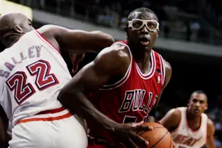 “O Michael Jordan achava que me dominava, mas infelizmente estava errado. 90% do documentário é treta”, diz ex-companheiro dos Bulls