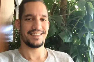 “No Benfica mandava o Veiga, o Simão dava-me as chuteiras dele, que tinham os nomes dos filhos. E eu abusava das noitadas”