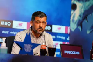 Sérgio Conceição e os estádios sem público: “É como uma salada sem azeite, sal e vinagre. Mas se tivermos fome temos de comer na mesma”