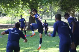 Como equipas preparam o regresso do futebol
