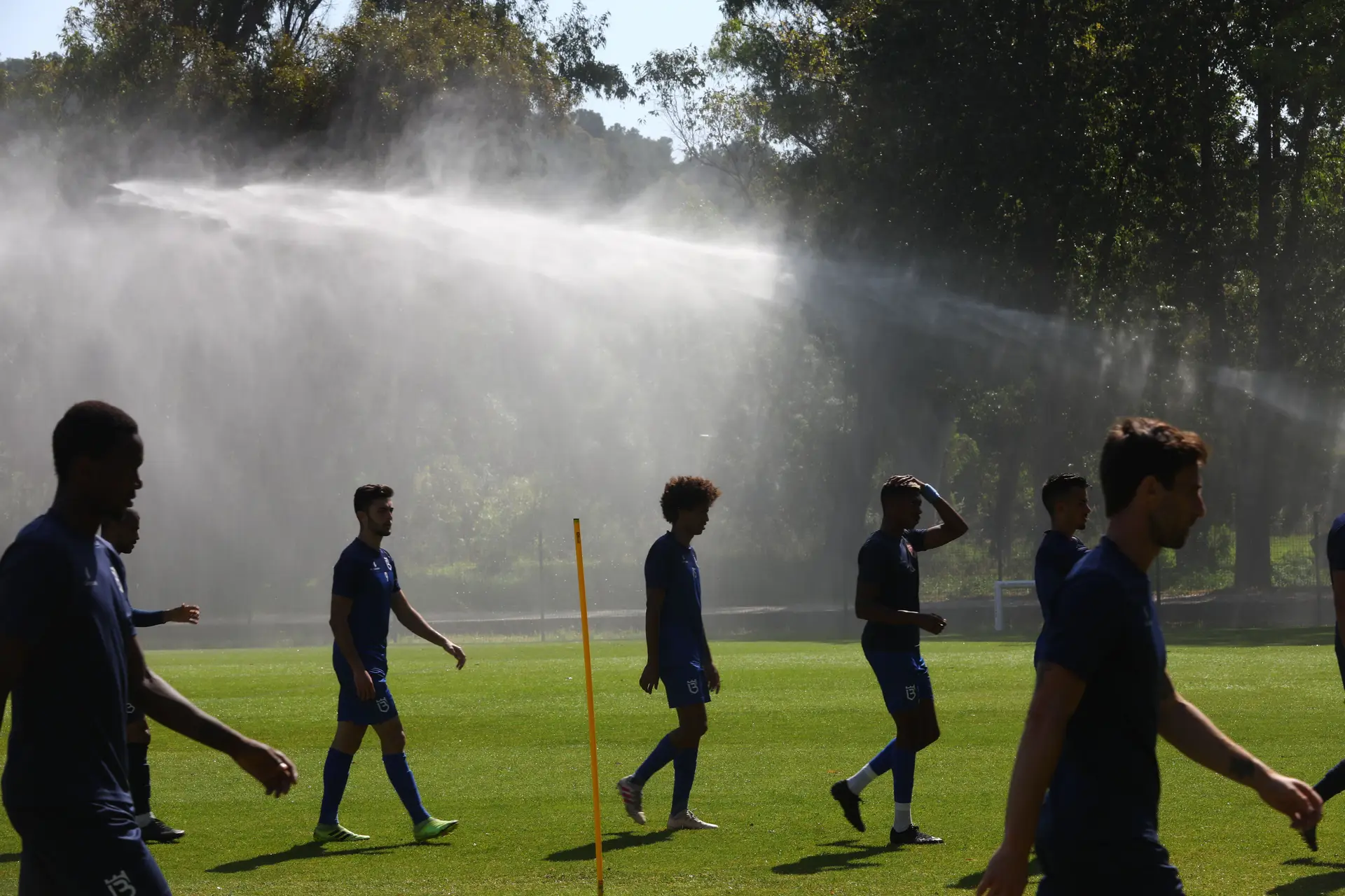 A parte inicial do treino "consistiu muito em trabalhar os músculos posteriores da coxa, que são os mais solicitados em velocidade", explicou Júlio Pinto.