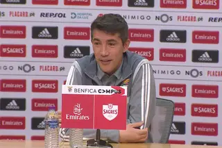 Lage lamenta jogar sem adeptos na Luz