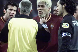 20 anos depois do lance que marcou a carreira de Abel Xavier: "A bola bateu-me na mão, mas não tive intenção de fazer penálti"